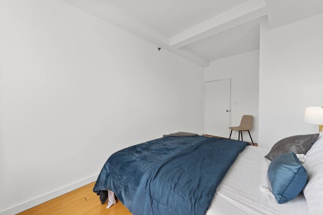 Photo - 17 St Marks Pl Unit SI ID1604393P