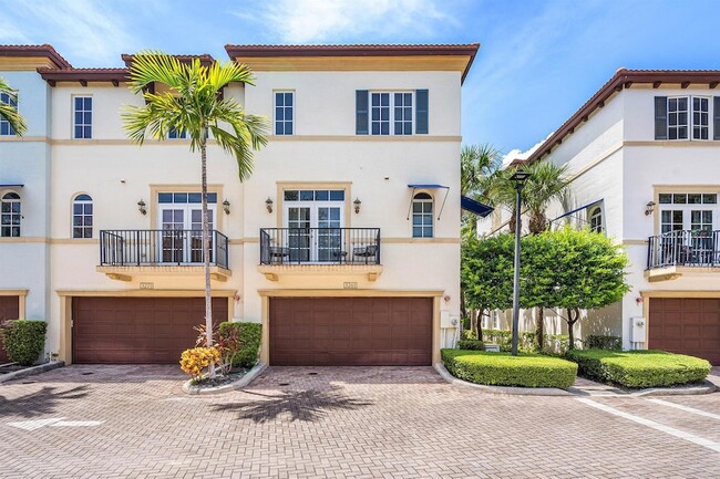 Building Photo - 3261 Estancia Wy