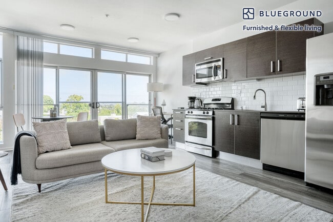 Photo - 4133 Redwood Ave Unit FL3-ID1081