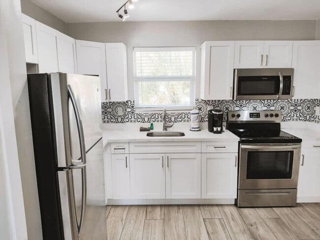 Photo - 50 Davie Blvd Unit SI FL2-ID1503928P