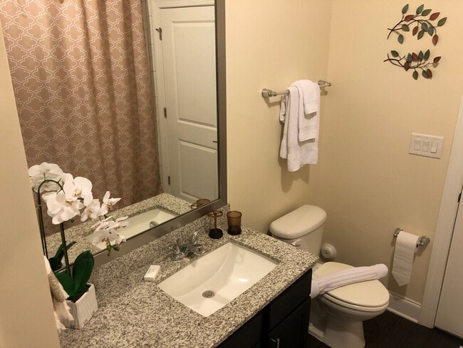 Photo - 5720 Carnegie Blvd Unit ID1344152P