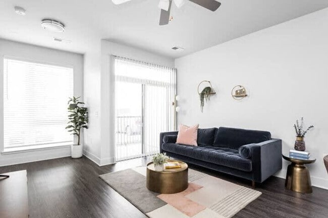 Photo - 8506 Westfield Blvd Unit ID1391802P