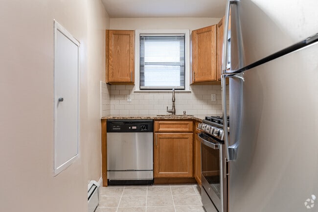 Kitchen - Englewood Village, LLC