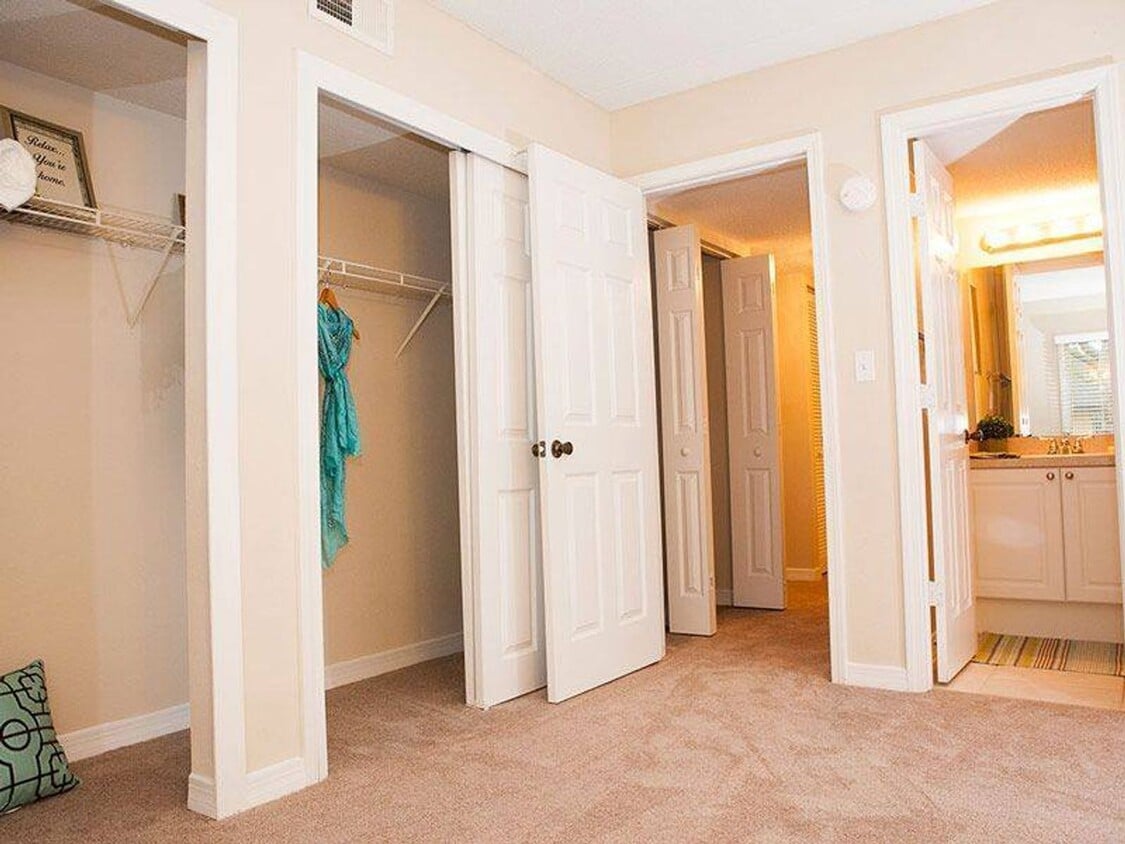Floor Plan - Upgraded 1x1 Living – Only $1,210! #25D2