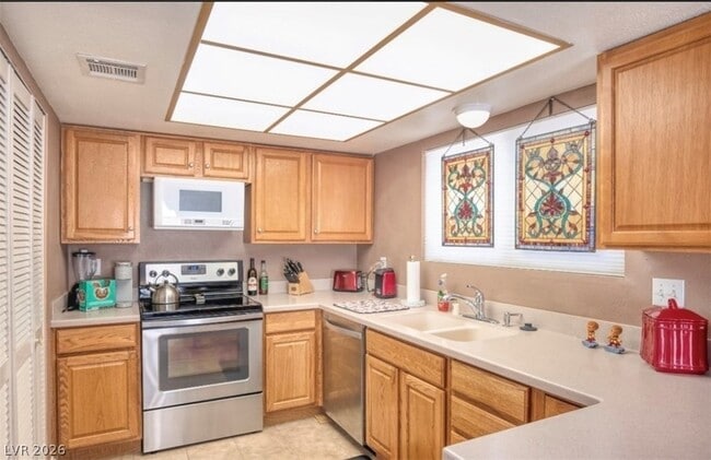 Photo - 4674 E Monterey Cir Unit 1