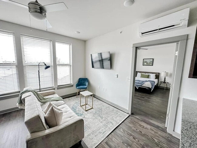 Photo - 111 E 4th St Unit ID1036786P