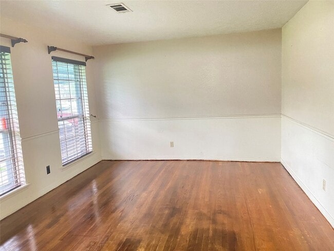 Photo - 2609 Raspberry Ln