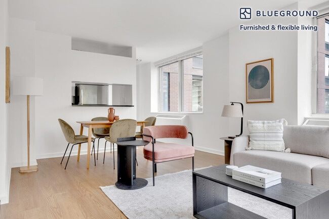 Photo - 180 Riverside Blvd Unit FL7-ID844