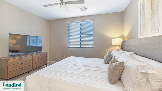 Photo - 402 W Lincoln St Unit 348