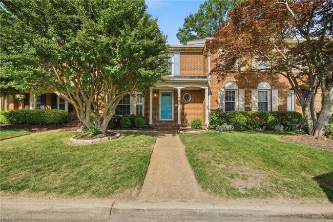 Photo - 1002 Colonial Meadows Way