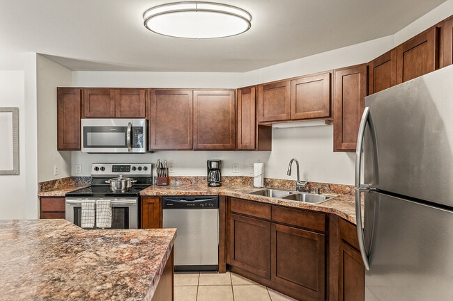 The Landmark At Hatchery Hill Kitchen - The Landmark at Hatchery Hill