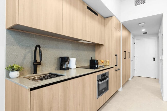 Photo - 501 NE 1st Ave Unit GO ID1502664P