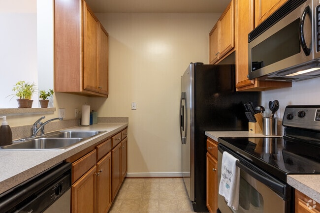 Addington - Kitchen - The Estates at Horsepen