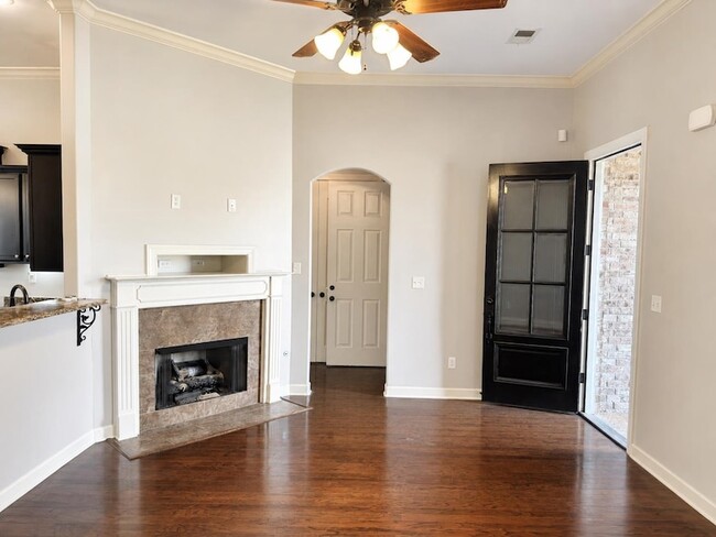 Photo - 1398 Sawmill Creek Ln