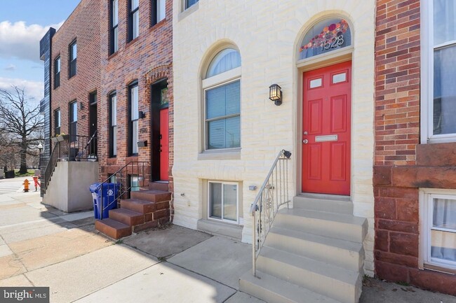 Building Photo - 1528 Covington St