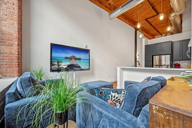 Photo - Riverwalk Apartments