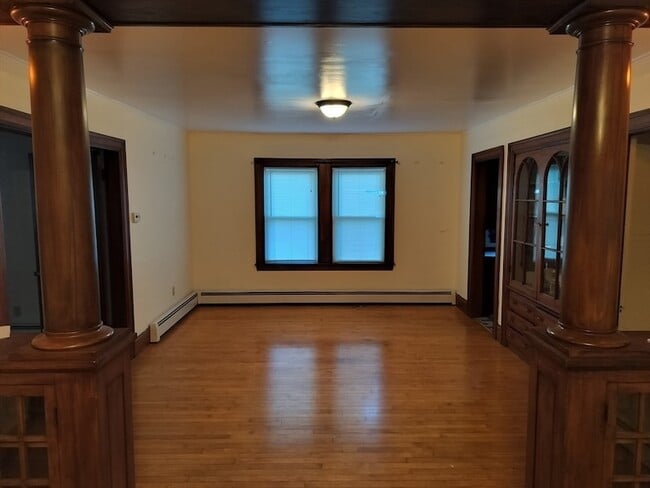 Photo - 462 Lincoln St Unit 1