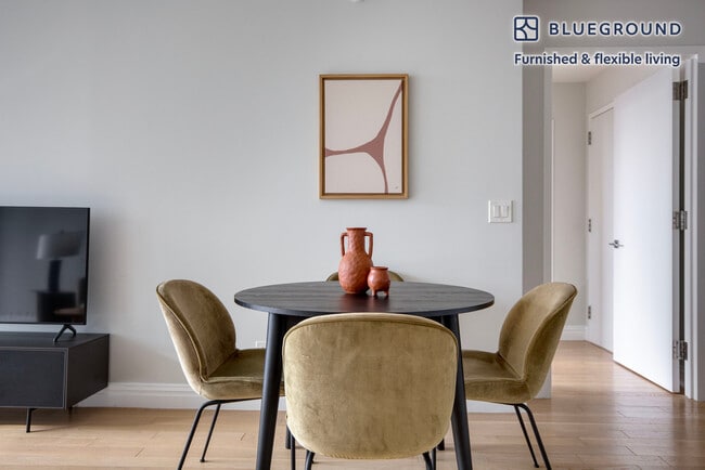 Photo - 235 W 48th St Unit FL40-ID1348