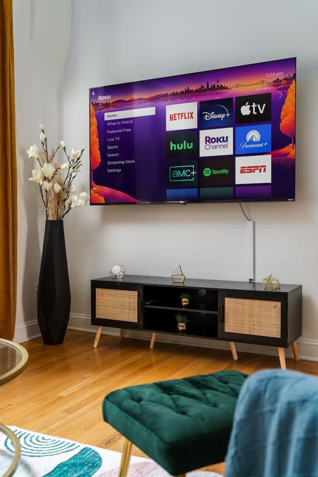 Building Photo - 2721 W Congress Pkwy Unit ID1232698P