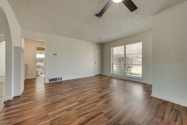 Photo - 7704 Woodspan Dr