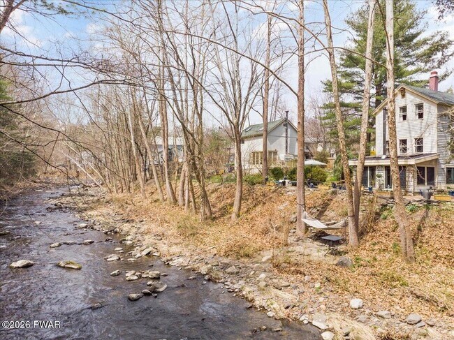 Photo - 144 Sawkill Ave