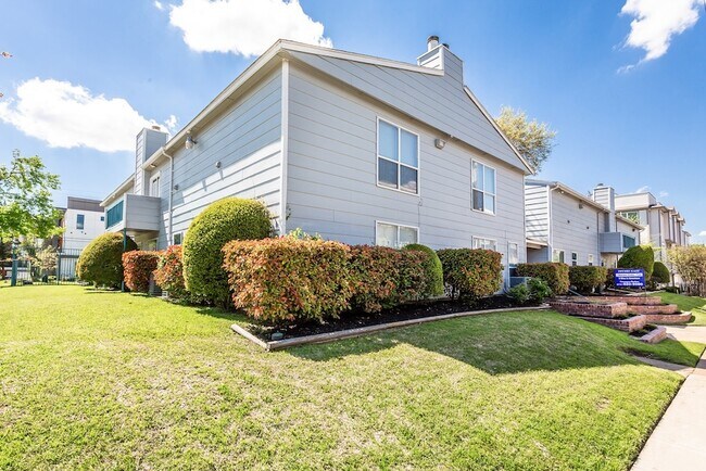 Photo - 1901 N Fitzhugh Ave Unit 12