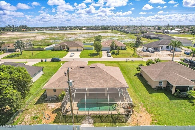 Building Photo - 16 NW 12th Pl