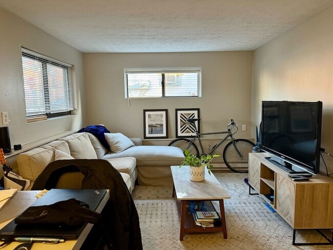 Photo - 70 Lawrence St