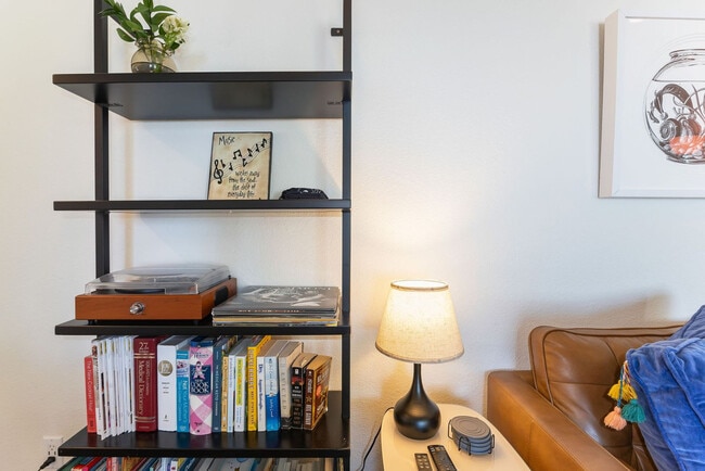 Building Photo - 9024 40th Ave SW Unit ID1299300P