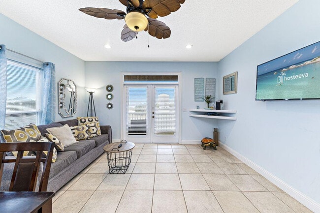 Building Photo - 1433 W Lagoon Ave Unit ID1268073P