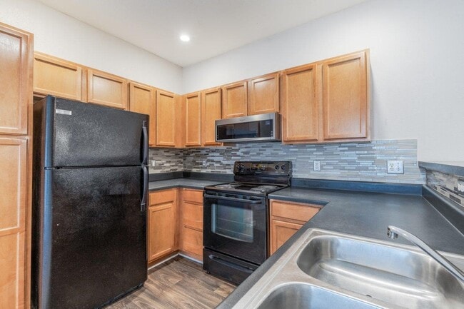 Photo - The Overlook At Golden Hills Apartment Homes