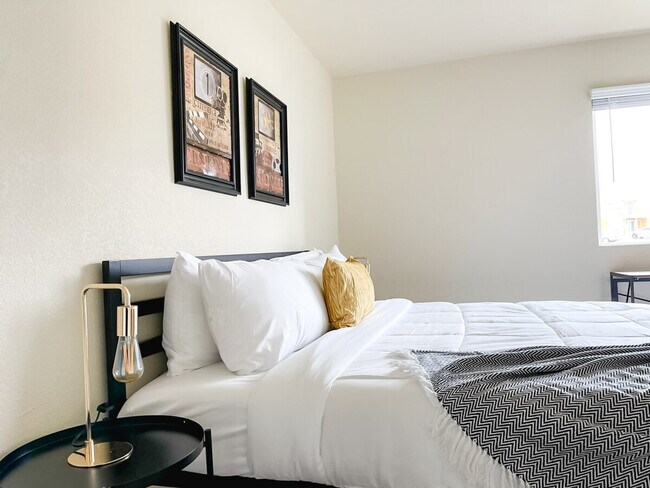 Photo - 12701 N Pennsylvania Ave Unit ID1036869P