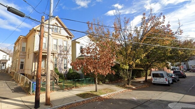 Building Photo - 17 Pearl St