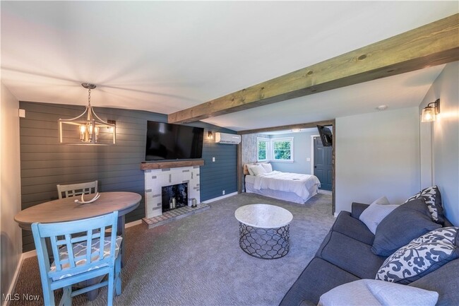 Photo - 99 Smith St Unit B