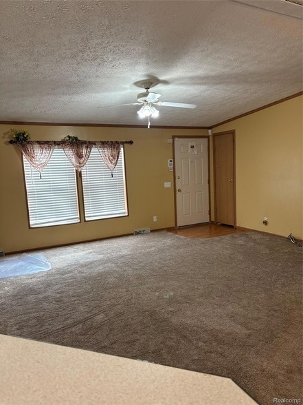 Photo - 312 Black Oak Ct