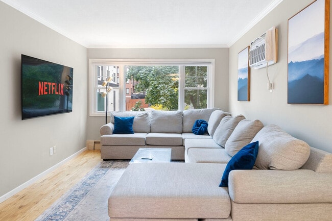 Building Photo - 3024 Humboldt Ave S Unit SI ID1272805P