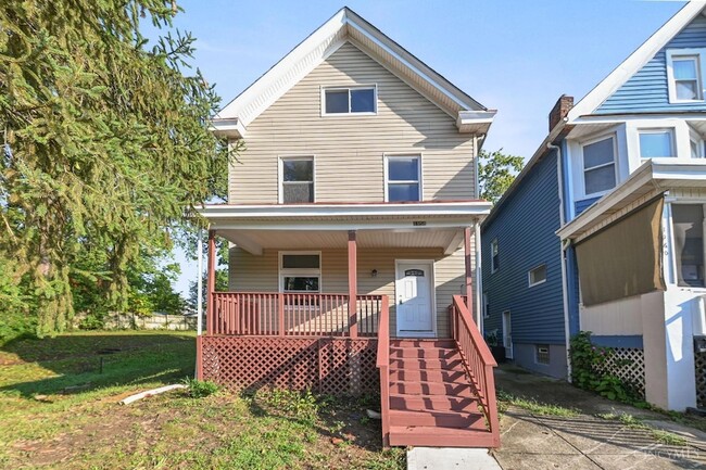 Building Photo - 1958 Fairfax Ave