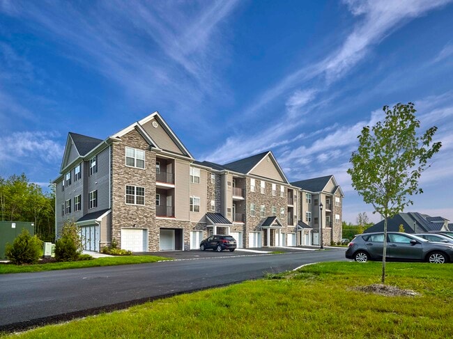 Building Photo - Southgate Middletown