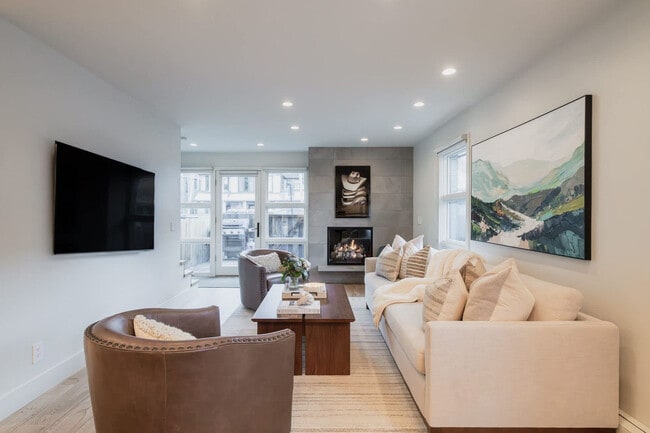 Photo - 800 E Hyman Ave Unit ID1337534P