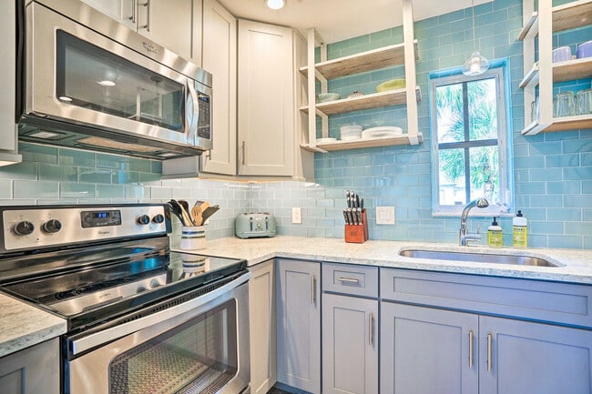 Photo - 174 Bobolink Way Unit SI FL2-ID1546403P