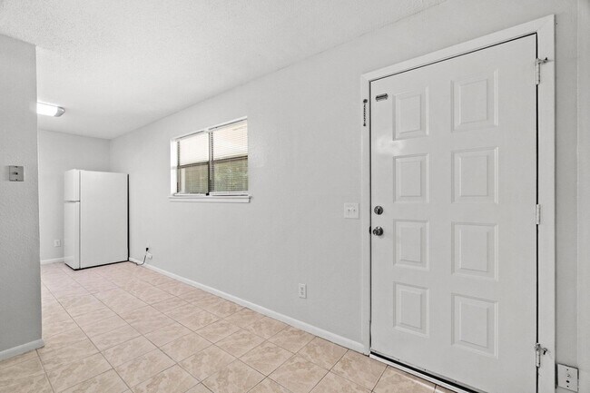 Photo - 248 Four Mile Rd Unit F