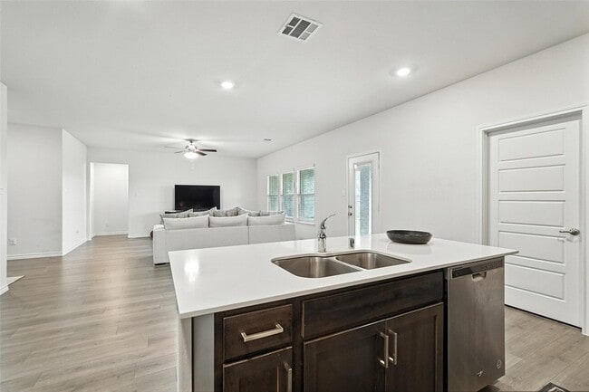 Photo - 135 Exploration Wy