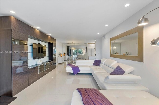 Photo - 6261 Bay Club Dr Unit 2