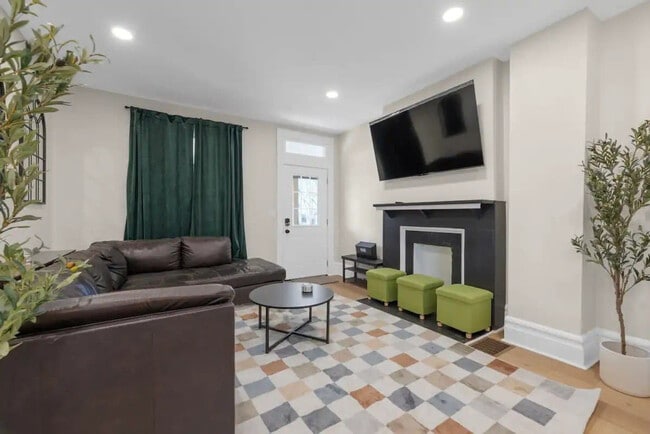 Photo - 2552 Glenmawr Ave Unit SI ID1407032P