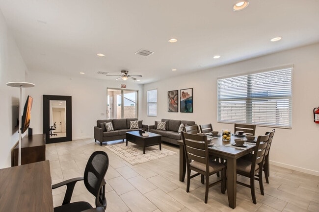 Building Photo - 9417 W Atlantis Wy Unit ID1020068P