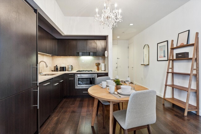 Photo - 110 Wall St Unit FL12-ID278478P