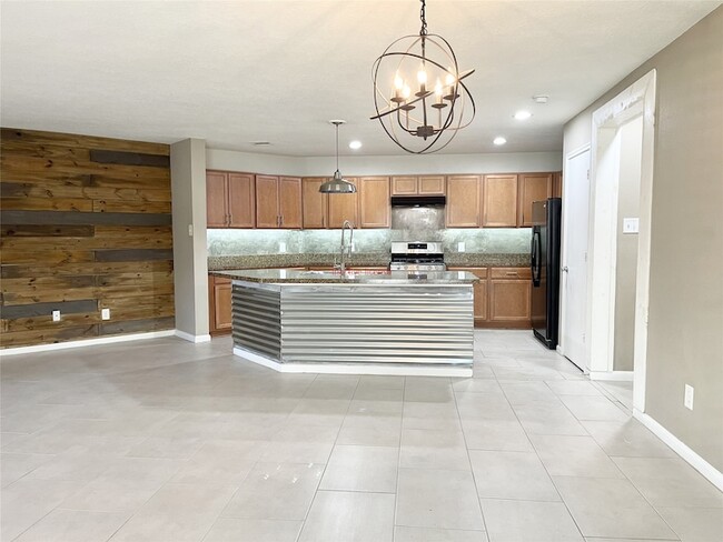 Photo - 18722 White Barnwood Ct