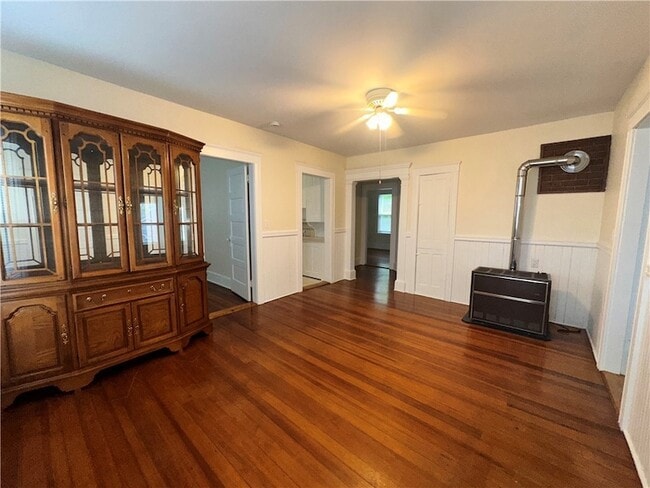 Photo - 14 Courtland St