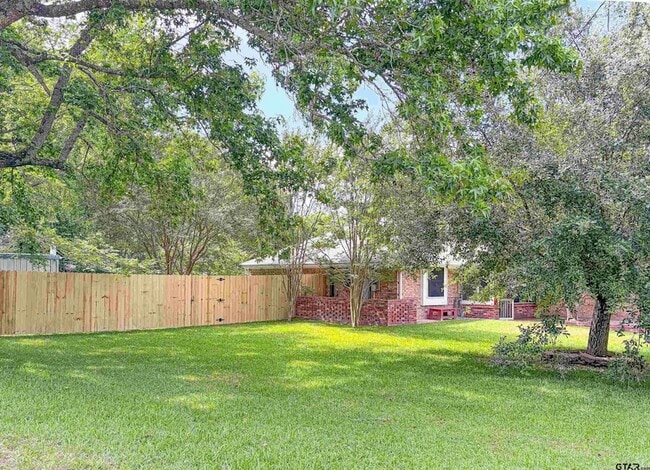 Photo - 16744 Overland Stage Dr