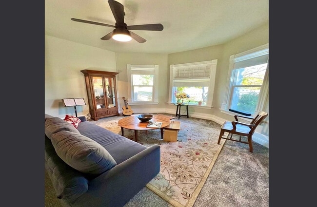 Building Photo - 437 N 700 W Unit ID1389253P